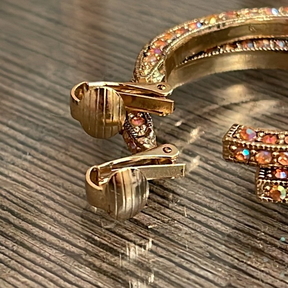 Vintage Orange Aurora Borealis Clip Hoop Earrings - Picture 3 of 15